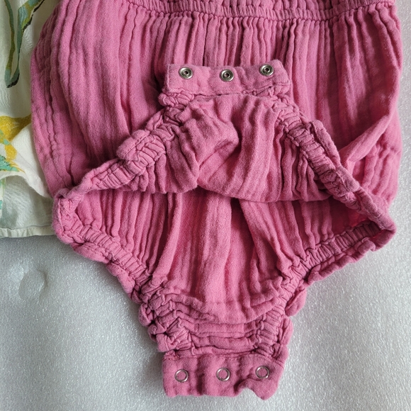 Old Navy Floral Dress and Smocked Playsuit Bundle Baby Girl 18-24 Months - Picture 14 of 15